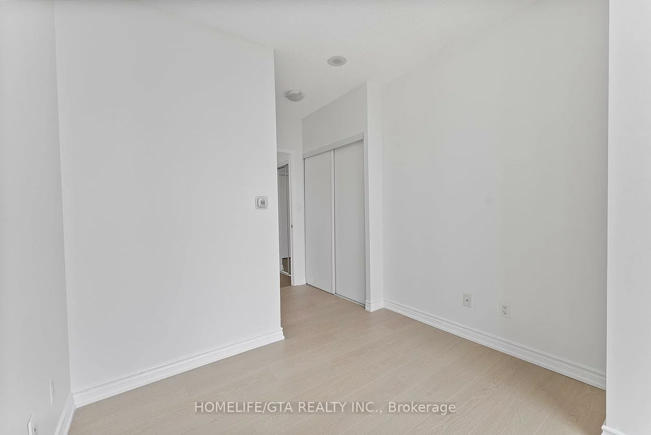 4070, Confederation, City Centre, Mississauga