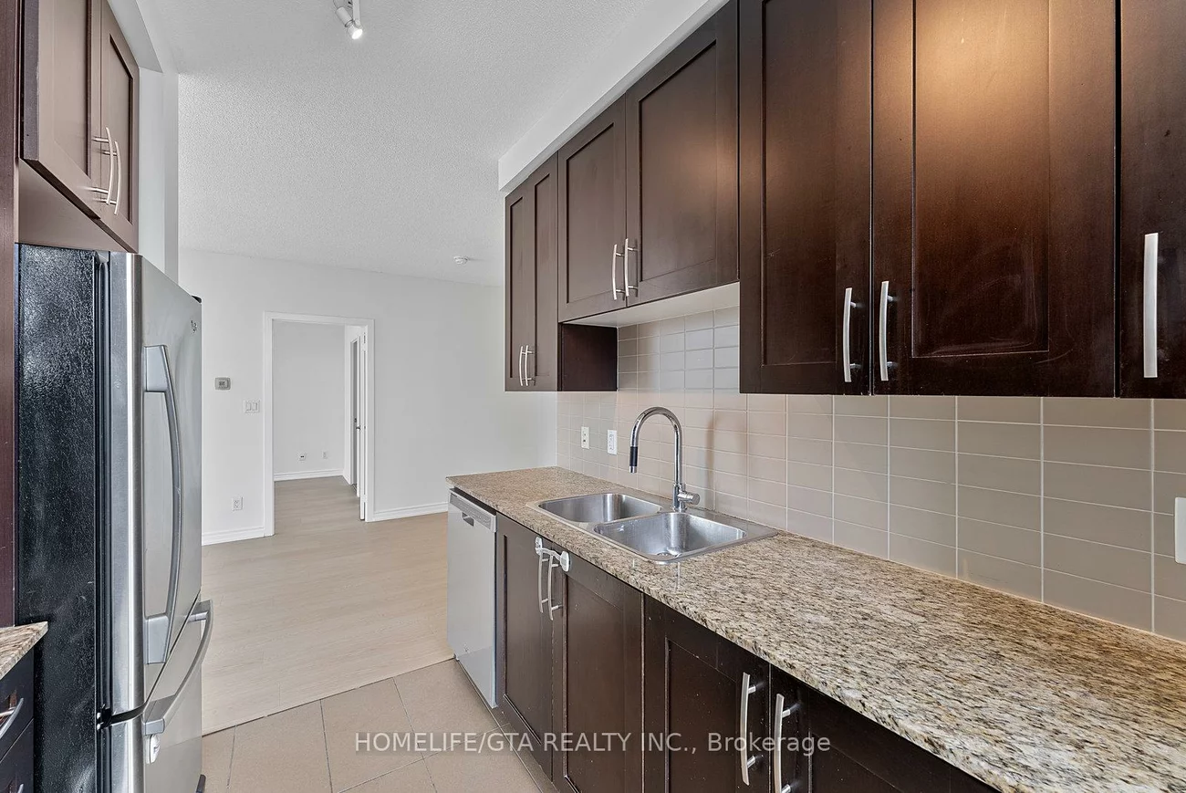 4070, Confederation, City Centre, Mississauga