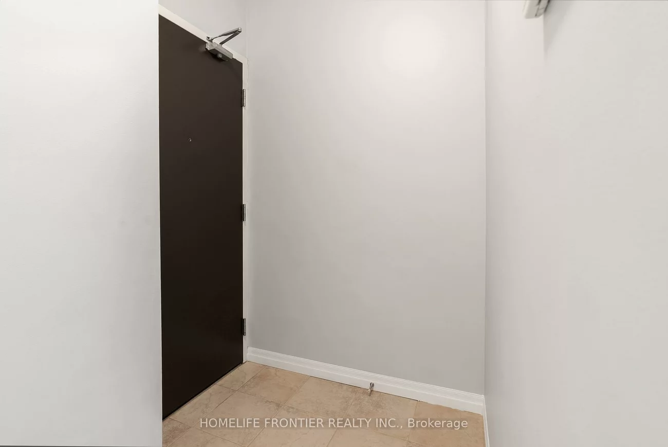 225, Webb, City Centre, Mississauga