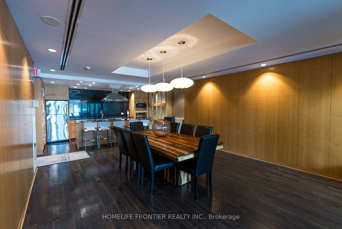 225, Webb, City Centre, Mississauga