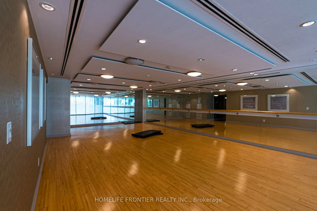 225, Webb, City Centre, Mississauga
