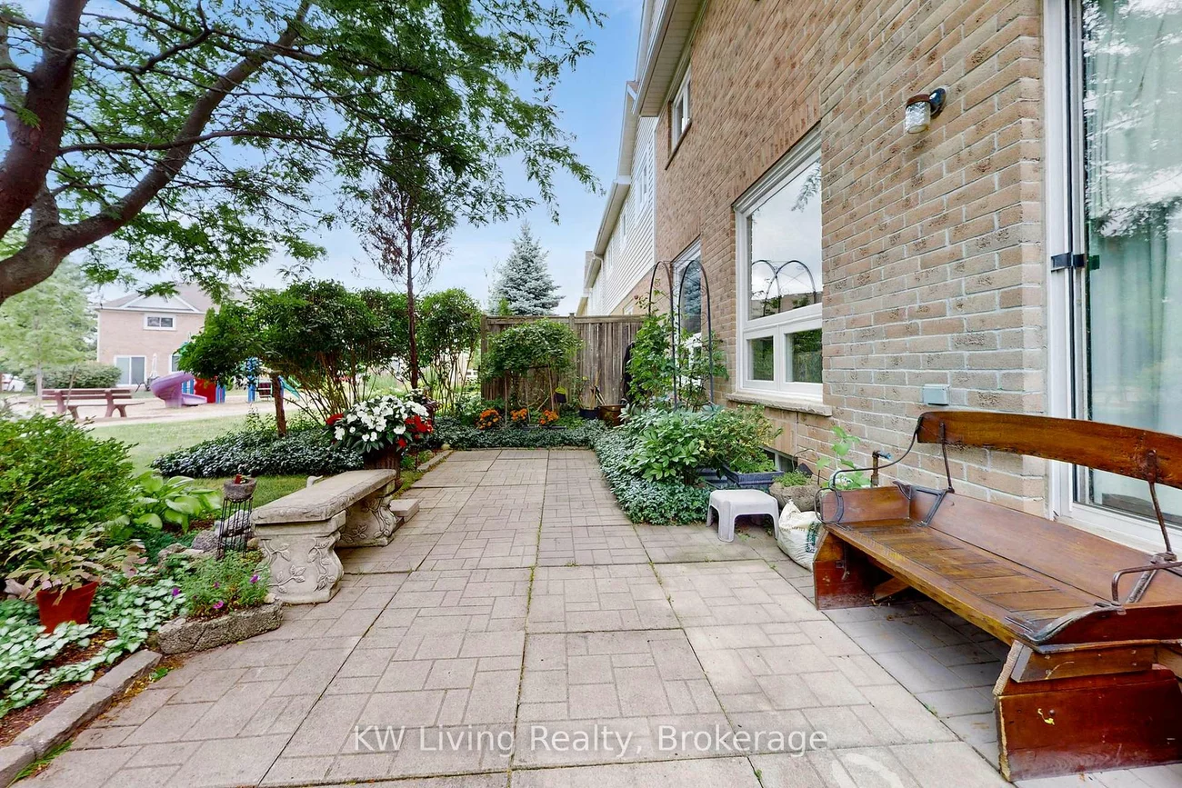 5910, Greensboro, Central Erin Mills, Mississauga