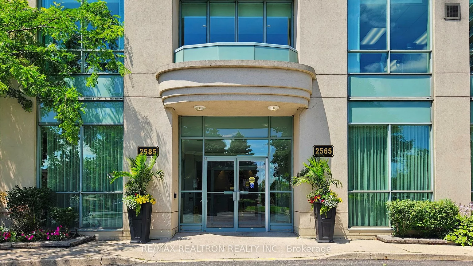 2585, Erin Centre, Central Erin Mills, Mississauga
