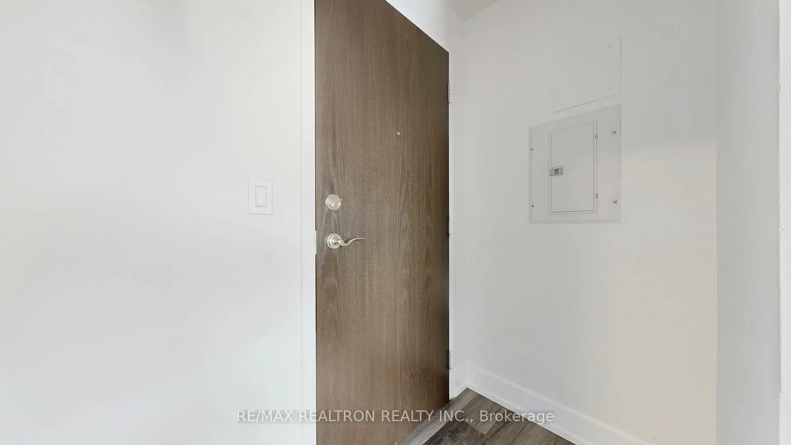 2585, Erin Centre, Central Erin Mills, Mississauga