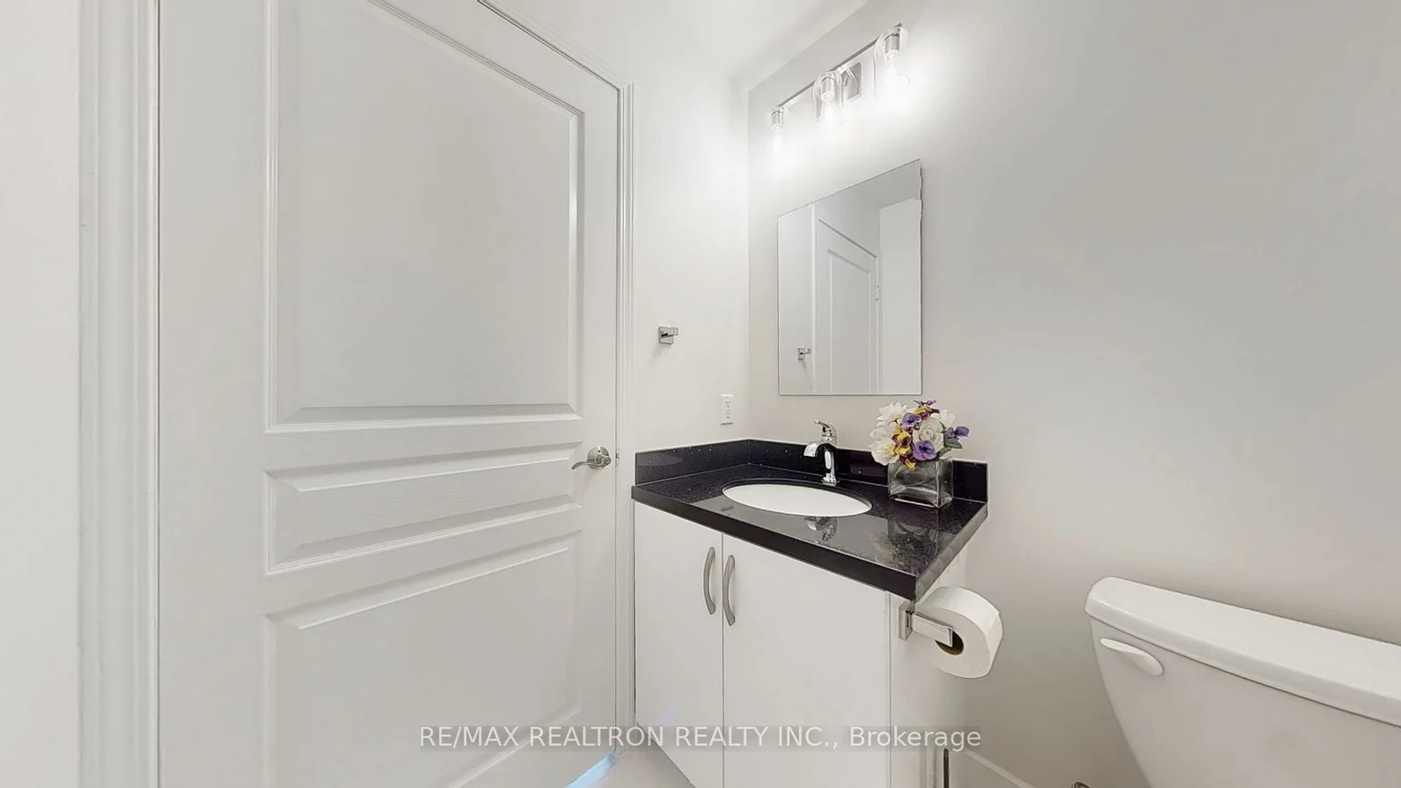 2585, Erin Centre, Central Erin Mills, Mississauga