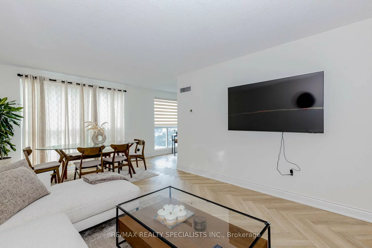2177, Burnhamthorpe, Erin Mills, Mississauga