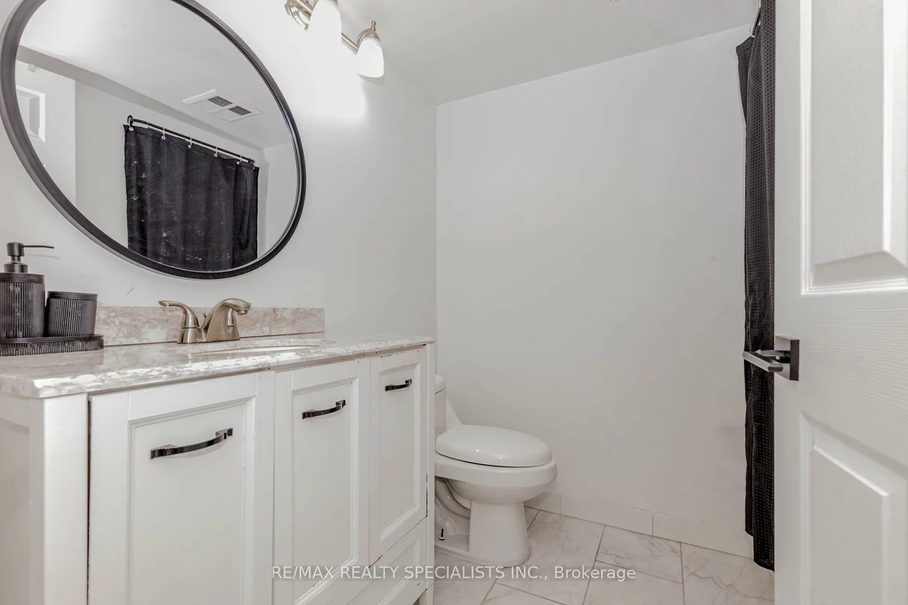 2177, Burnhamthorpe, Erin Mills, Mississauga