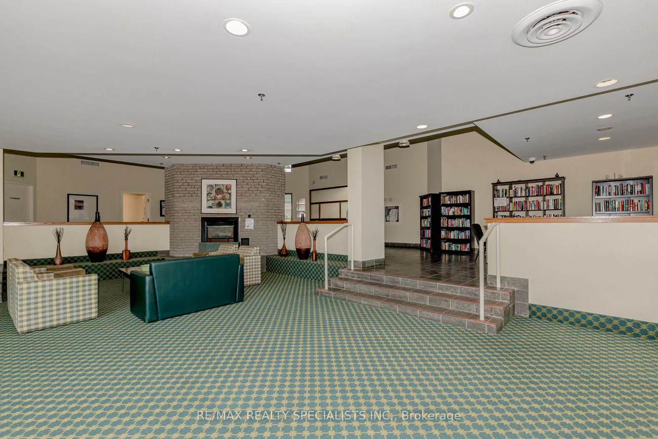 2177, Burnhamthorpe, Erin Mills, Mississauga
