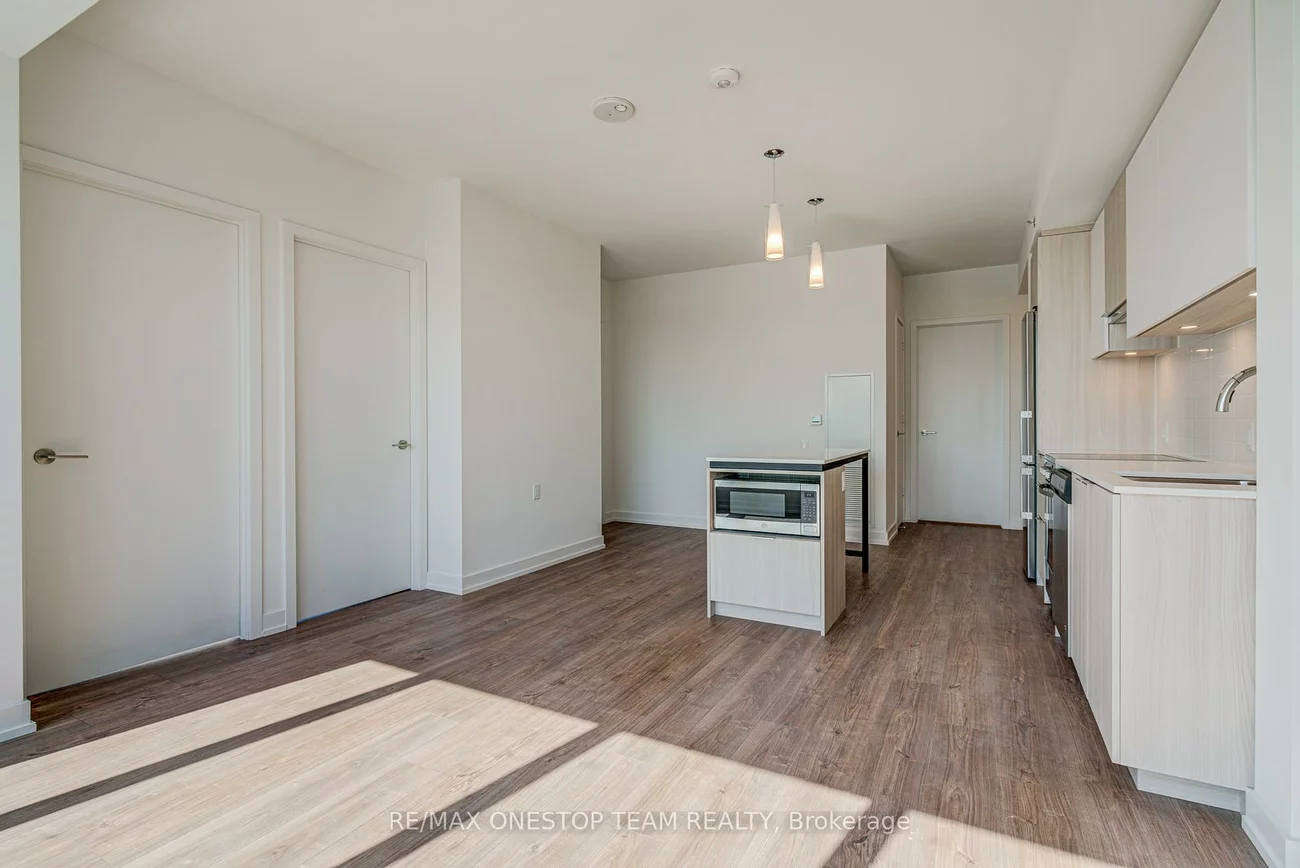 4065, Confederation, City Centre, Mississauga