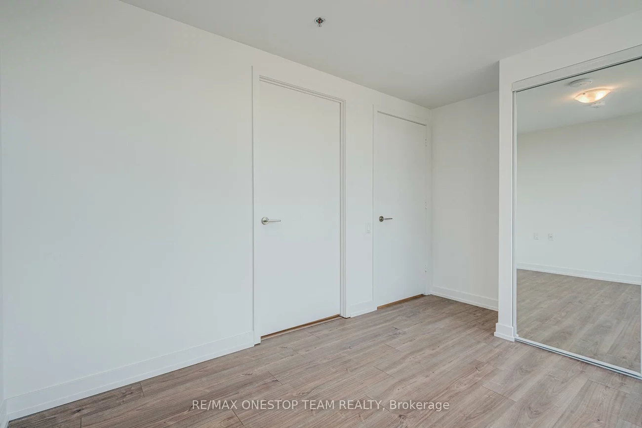 4065, Confederation, City Centre, Mississauga