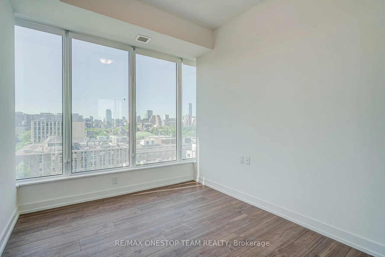 4065, Confederation, City Centre, Mississauga