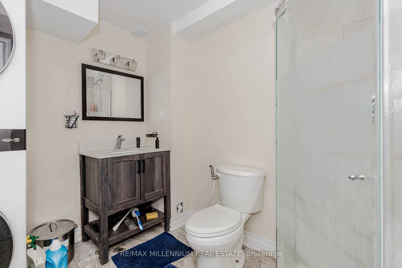 4605, Donegal, Central Erin Mills, Mississauga