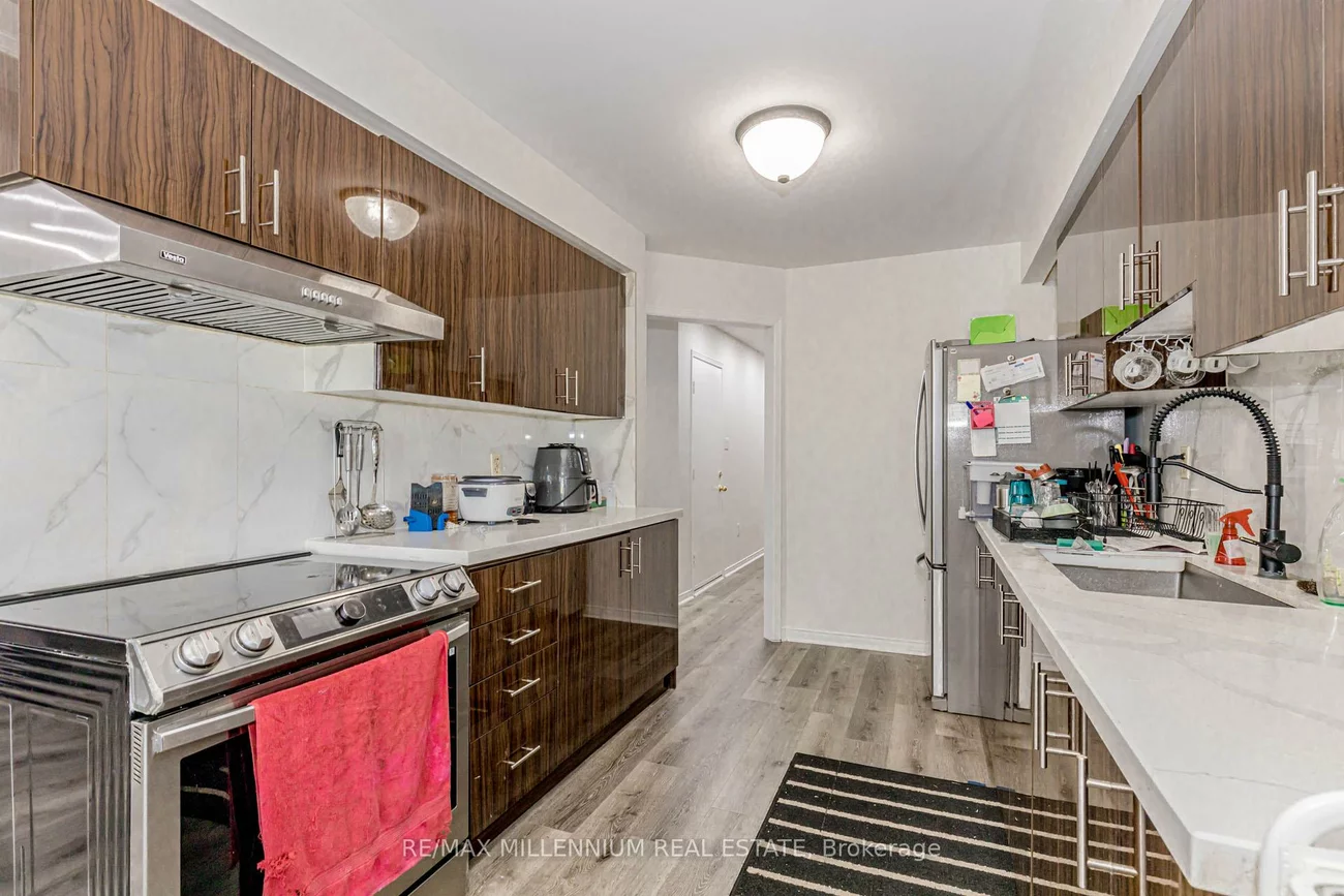 4605, Donegal, Central Erin Mills, Mississauga