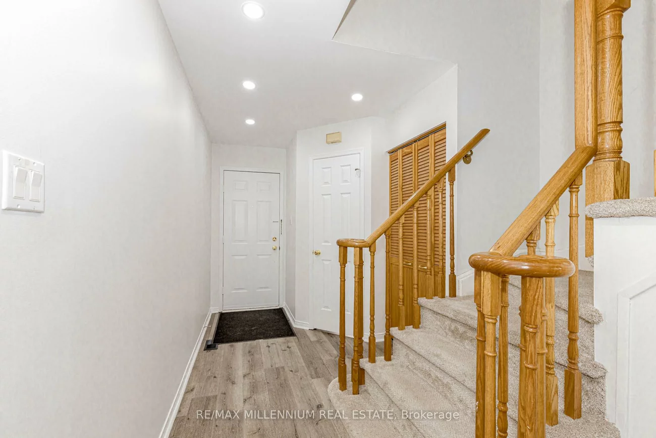4605, Donegal, Central Erin Mills, Mississauga