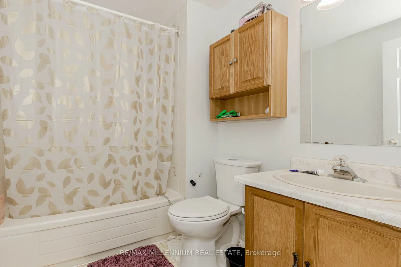 4605, Donegal, Central Erin Mills, Mississauga