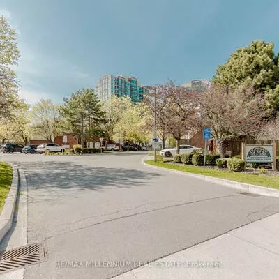 4605, Donegal, Central Erin Mills, Mississauga