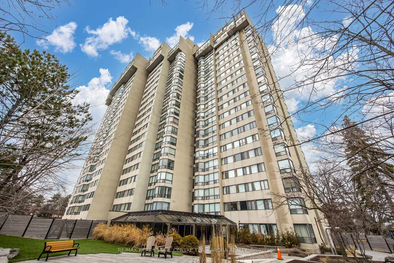 200, Robert Speck, Rathwood, Mississauga