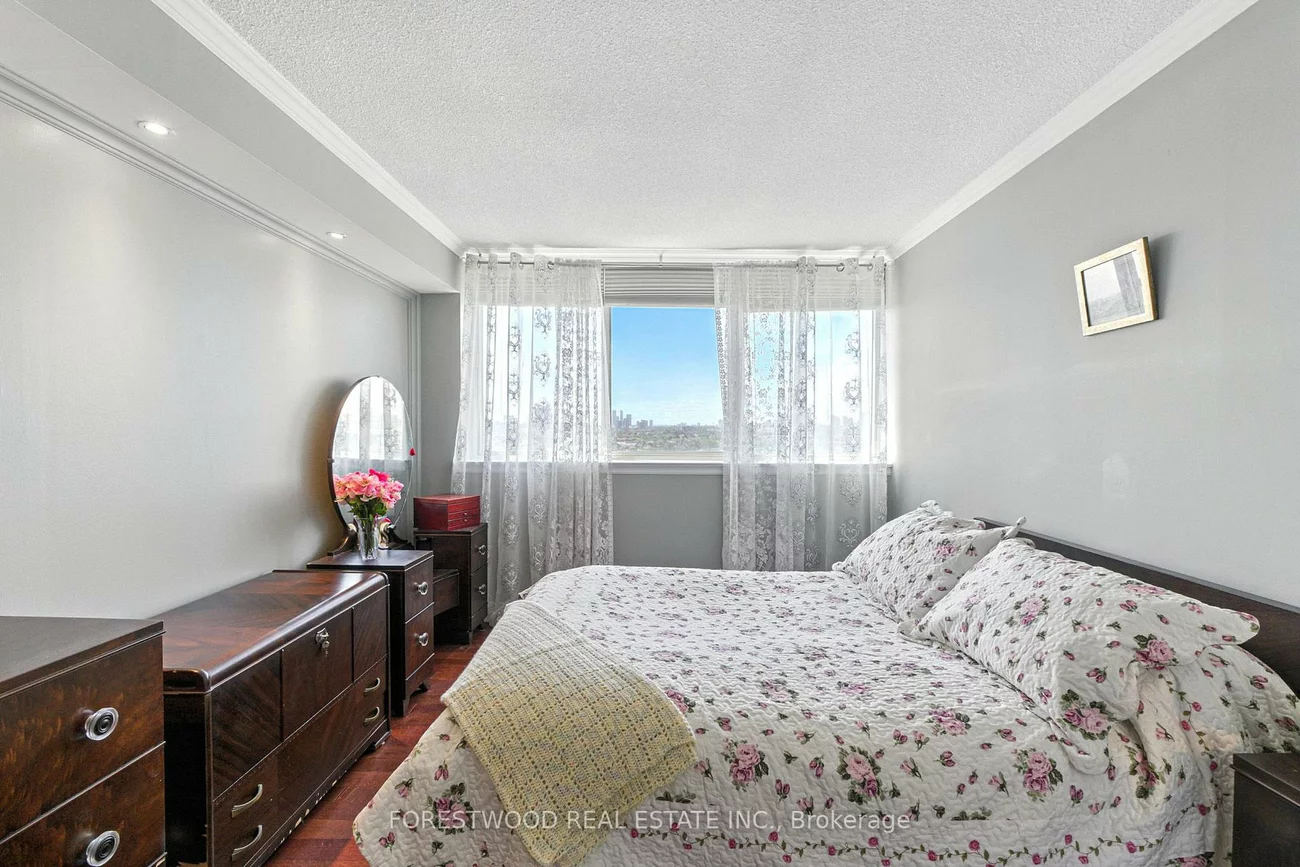 1360, Rathburn, Rathwood, Mississauga