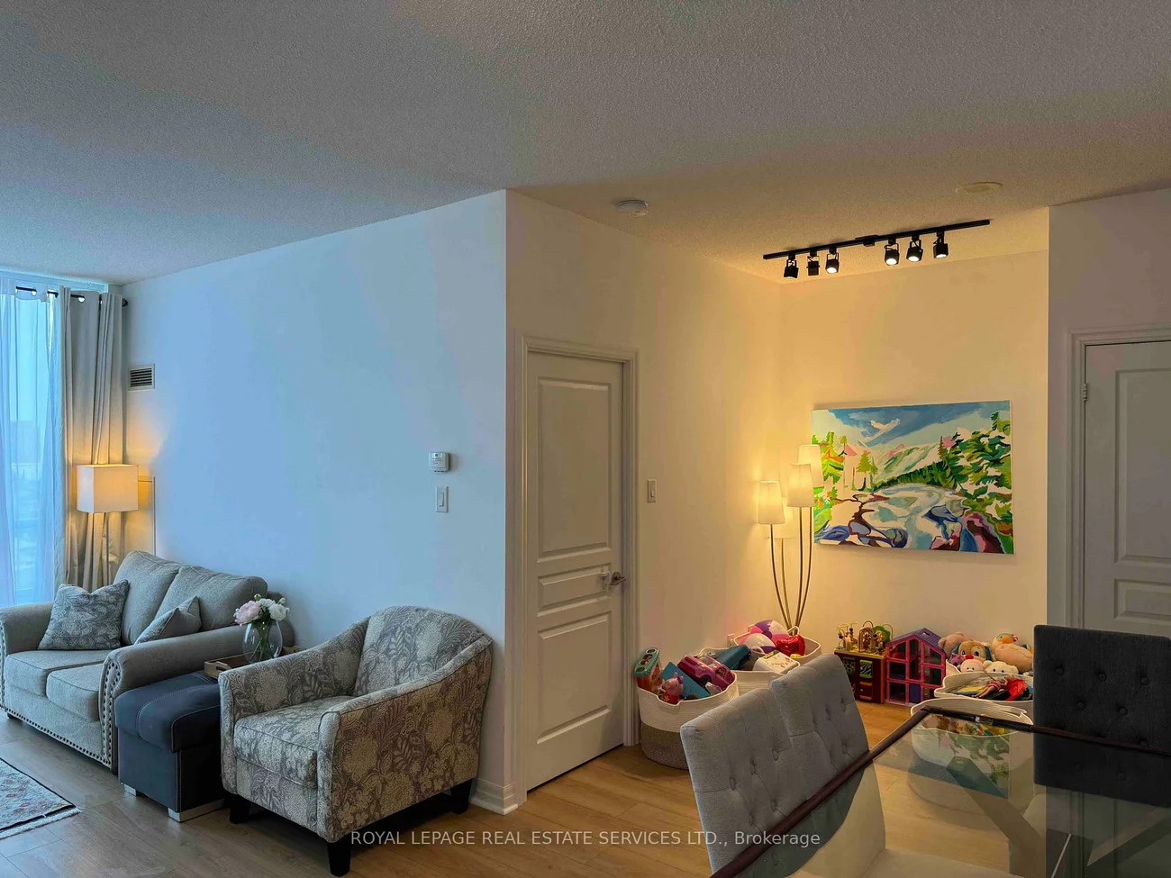 3515, Kariya, Fairview, Mississauga