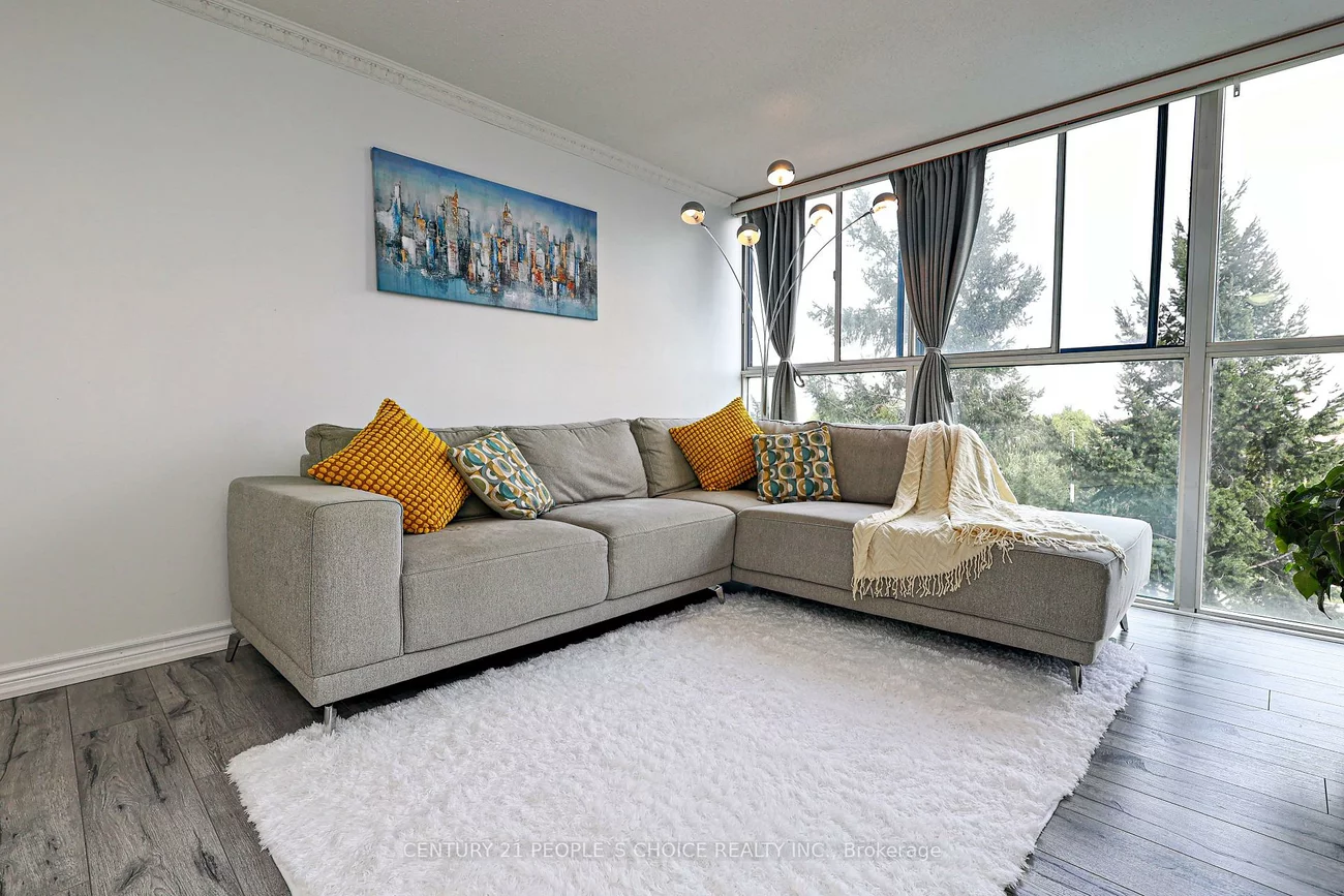 35, Trailwood, Hurontario, Mississauga