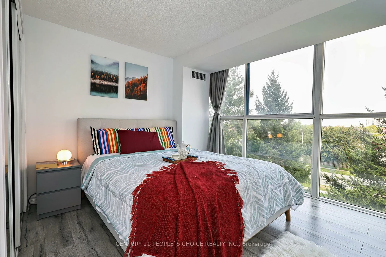 35, Trailwood, Hurontario, Mississauga