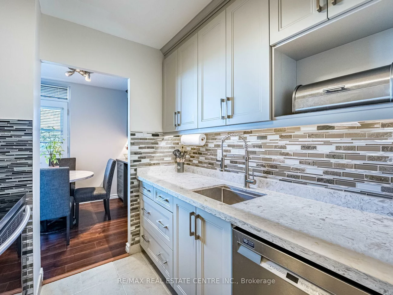 3145, Queen Frederica, Applewood, Mississauga