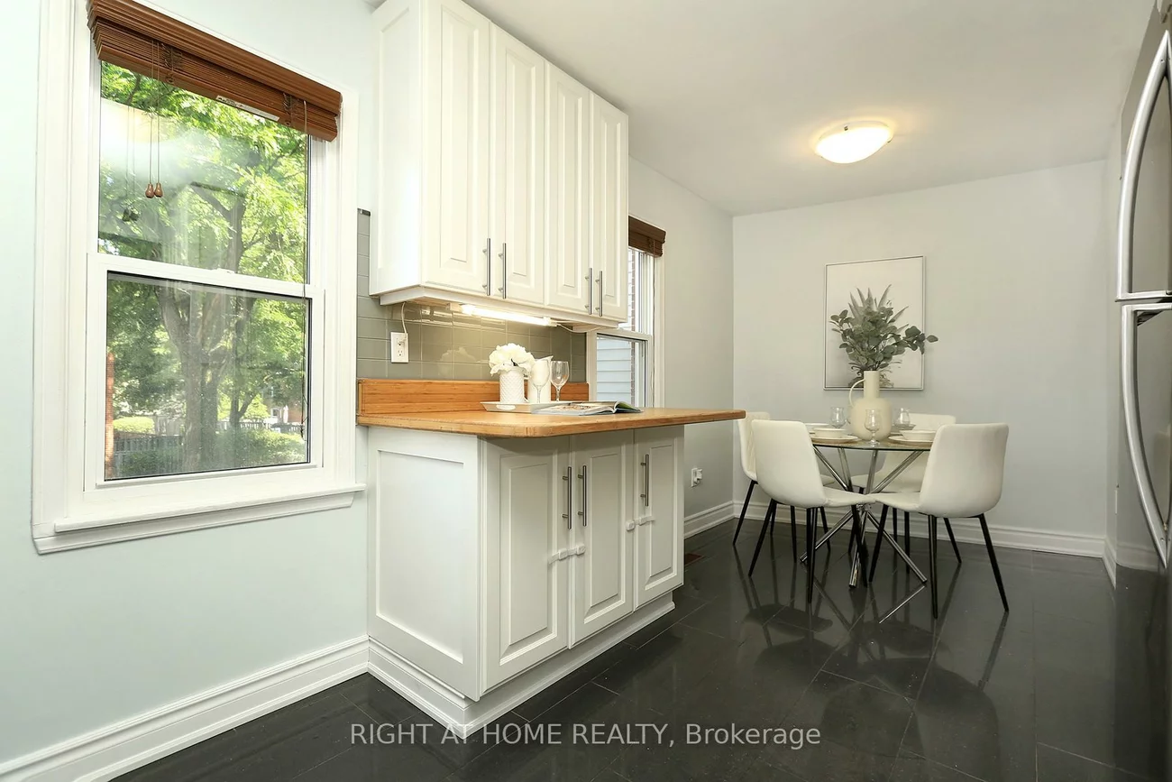 333, Meadows, Rathwood, Mississauga