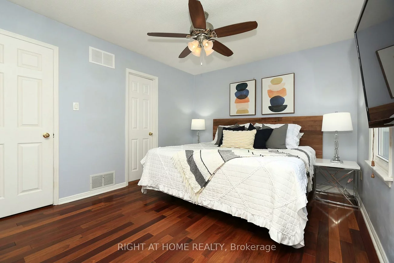 333, Meadows, Rathwood, Mississauga