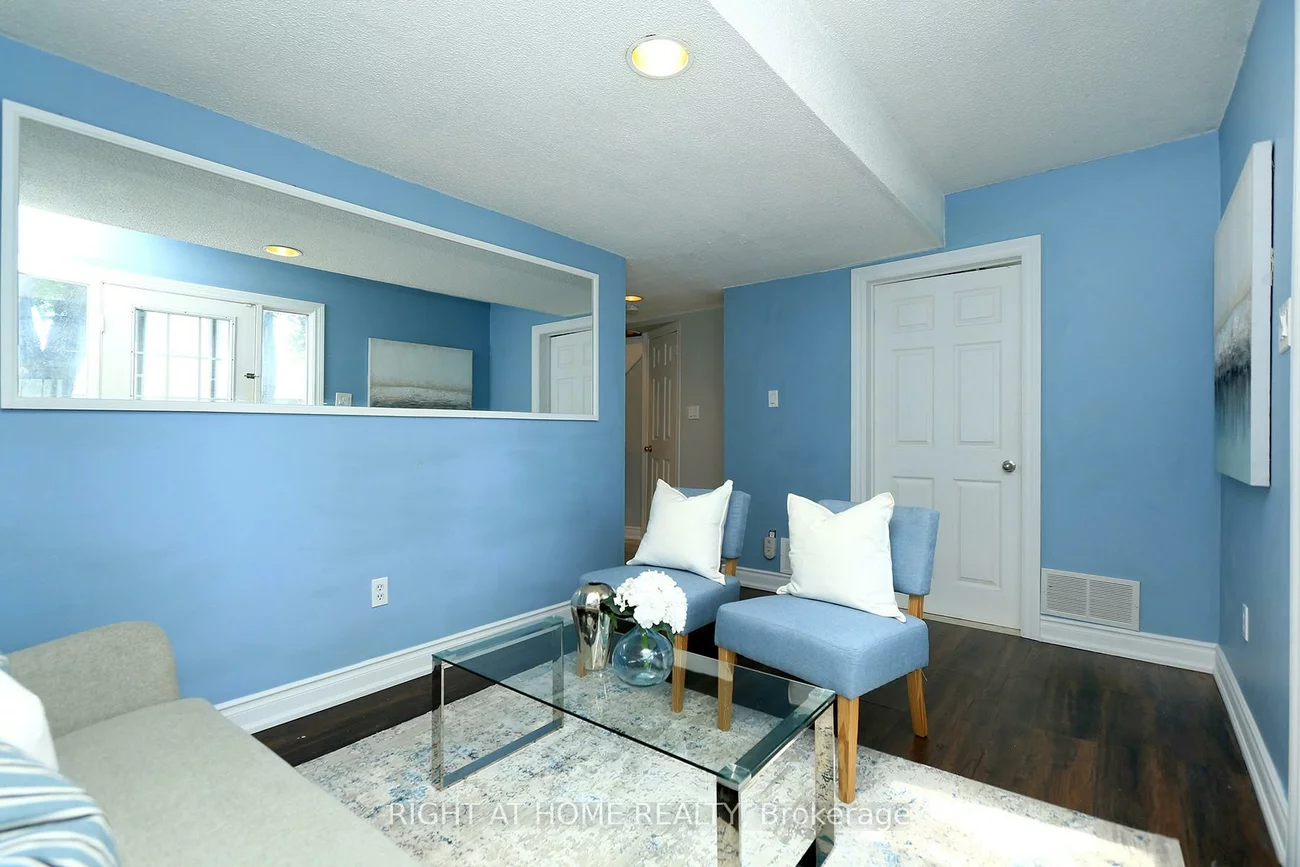 333, Meadows, Rathwood, Mississauga