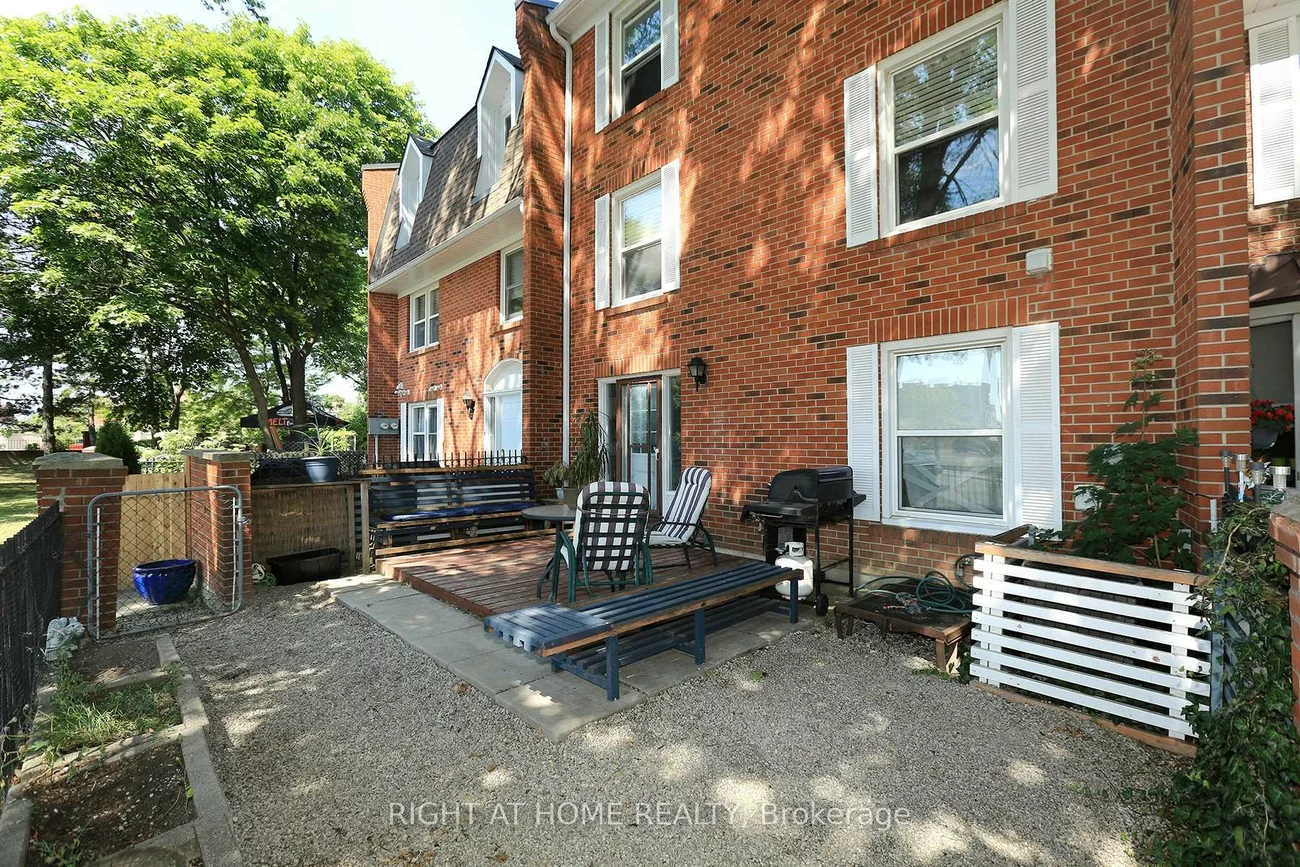 333, Meadows, Rathwood, Mississauga