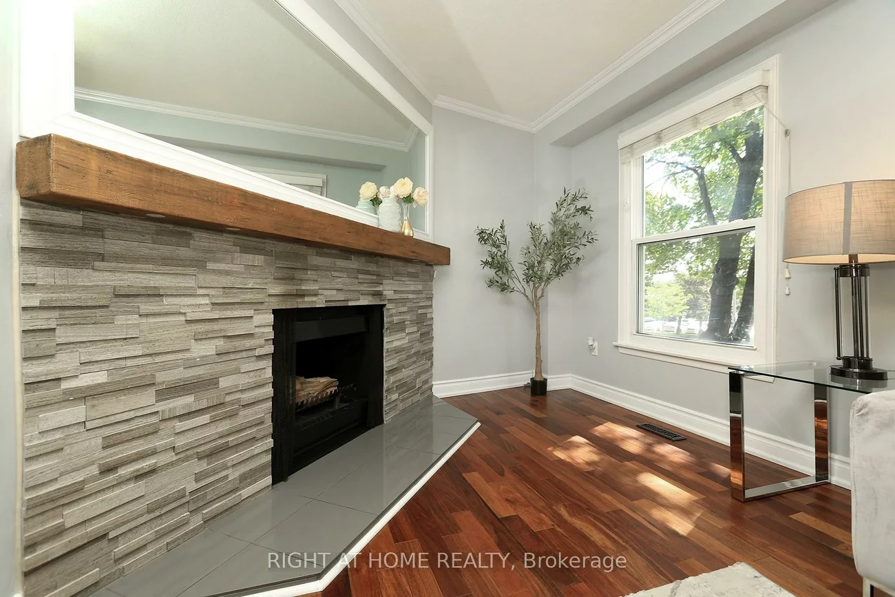 333, Meadows, Rathwood, Mississauga