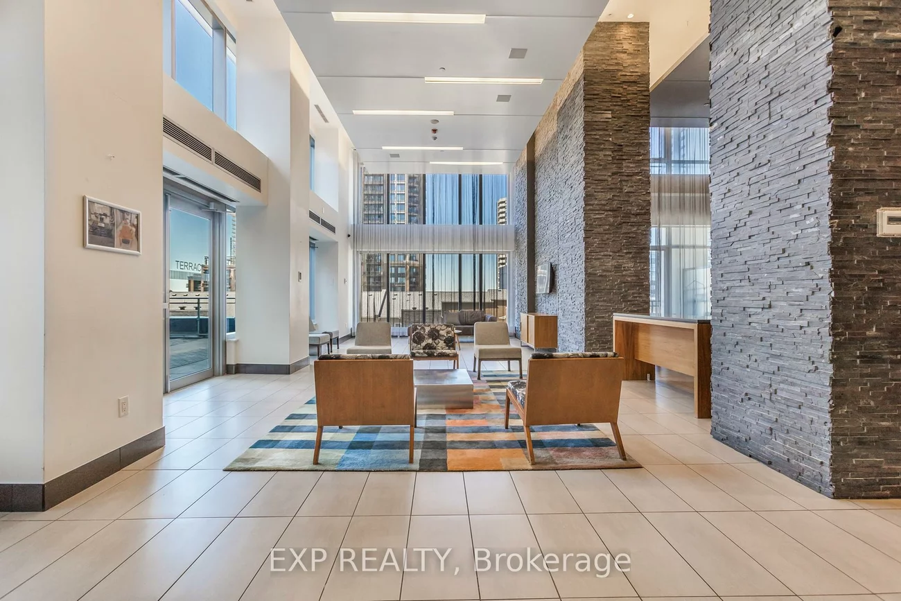 360, Square One, City Centre, Mississauga