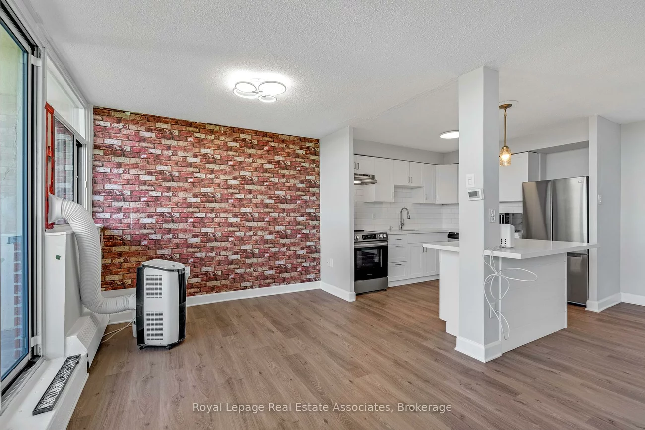 2301, Derry, Meadowvale, Mississauga