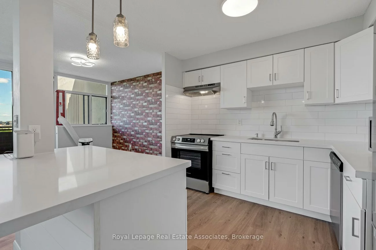 2301, Derry, Meadowvale, Mississauga