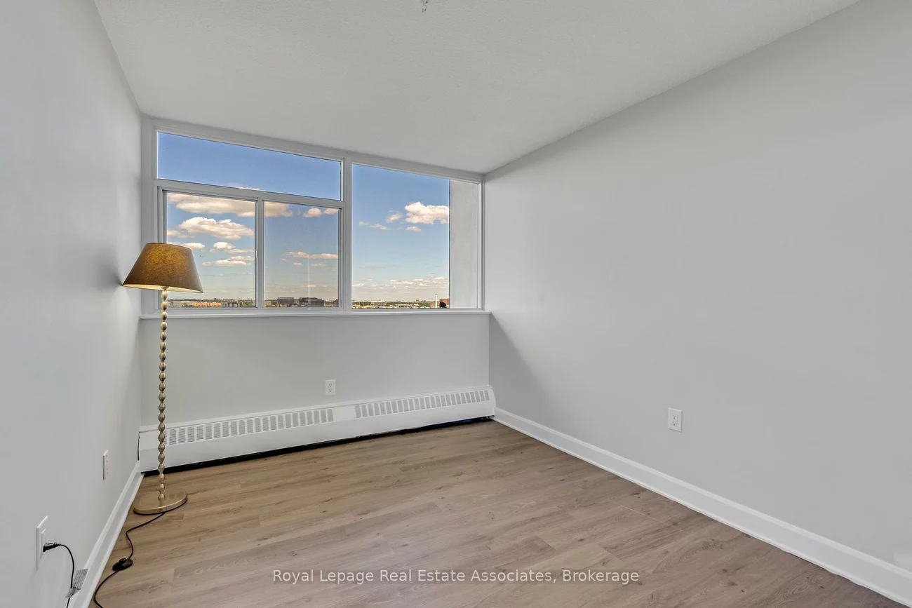 2301, Derry, Meadowvale, Mississauga