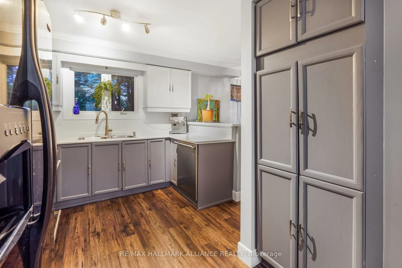 6859, Edenwood, Meadowvale, Mississauga