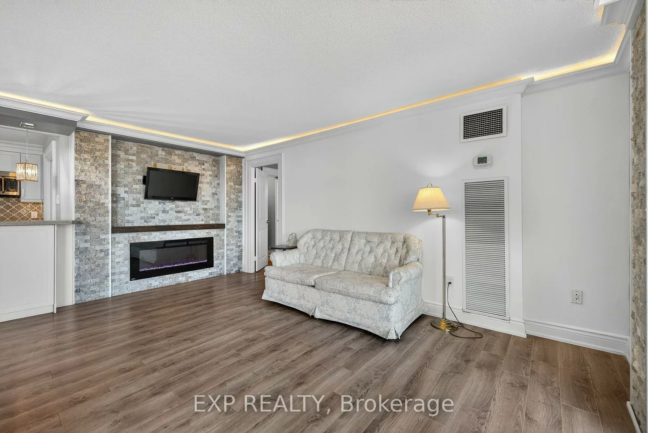 1320, Mississauga Valley, Mississauga Valleys, Mississauga