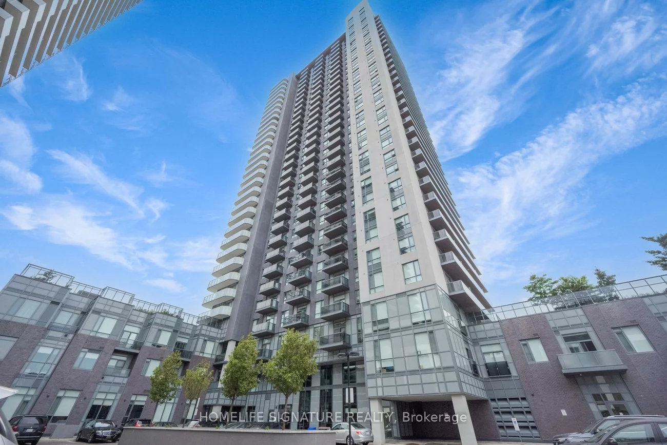 8, Nahani, Hurontario, Mississauga
