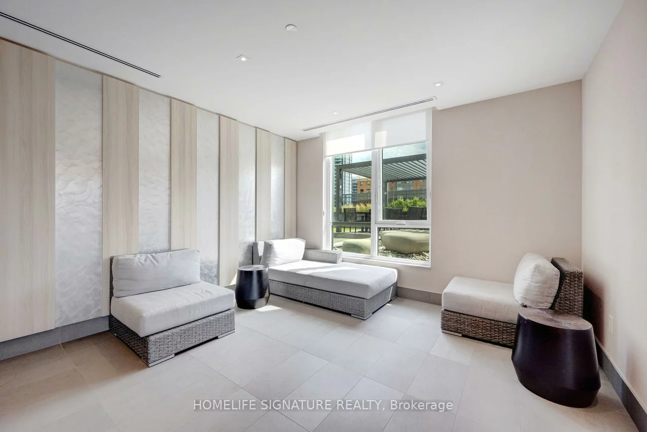8, Nahani, Hurontario, Mississauga