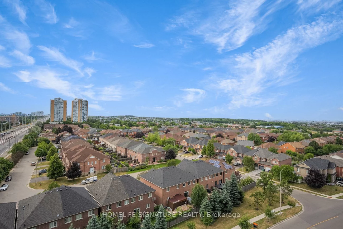 8, Nahani, Hurontario, Mississauga