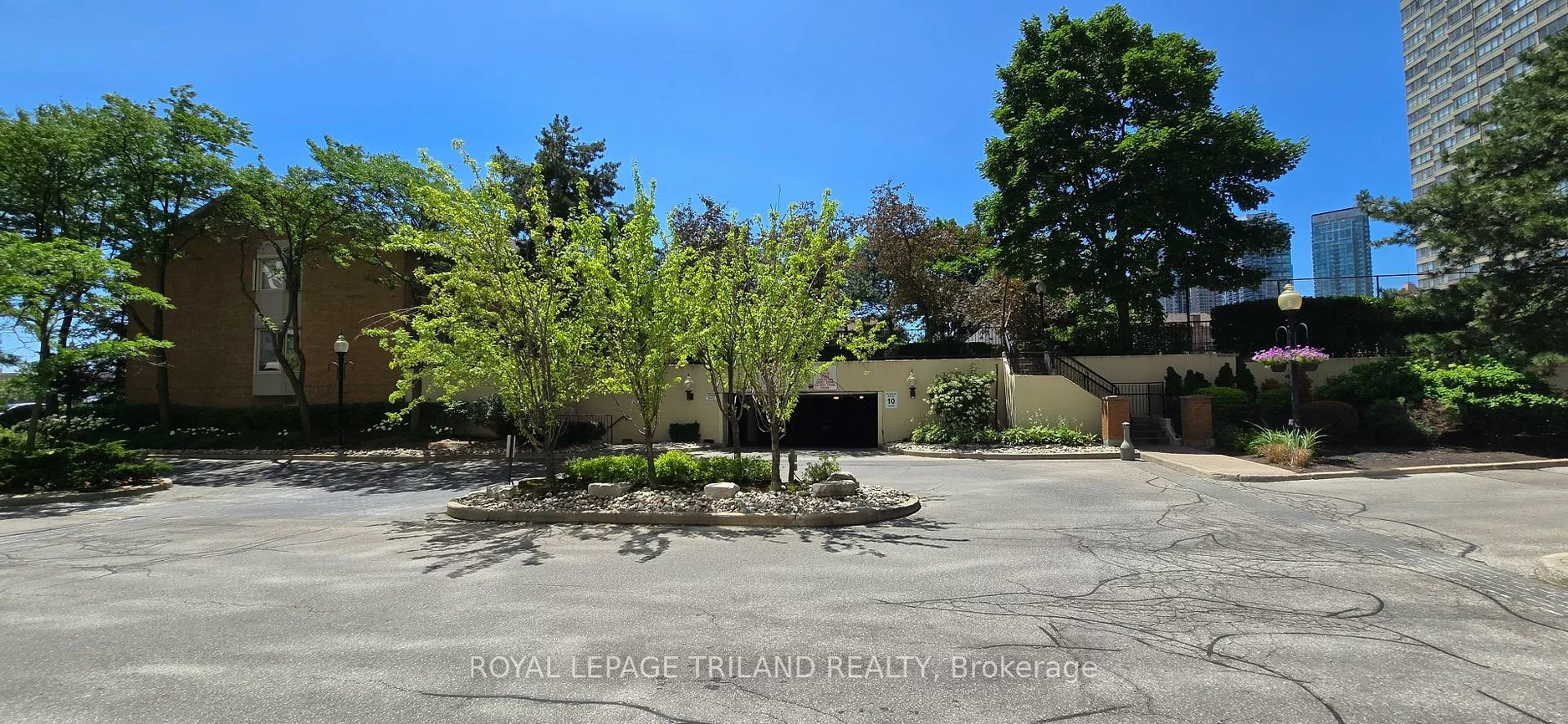 55, Elm, City Centre, Mississauga