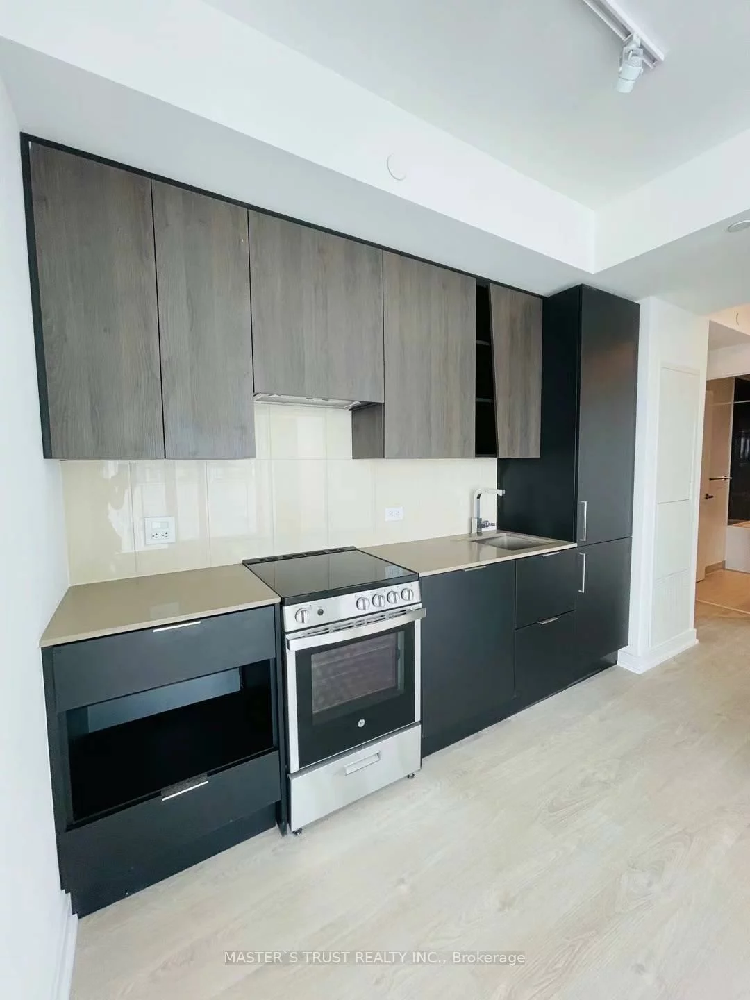 3900, Confederation, City Centre, Mississauga