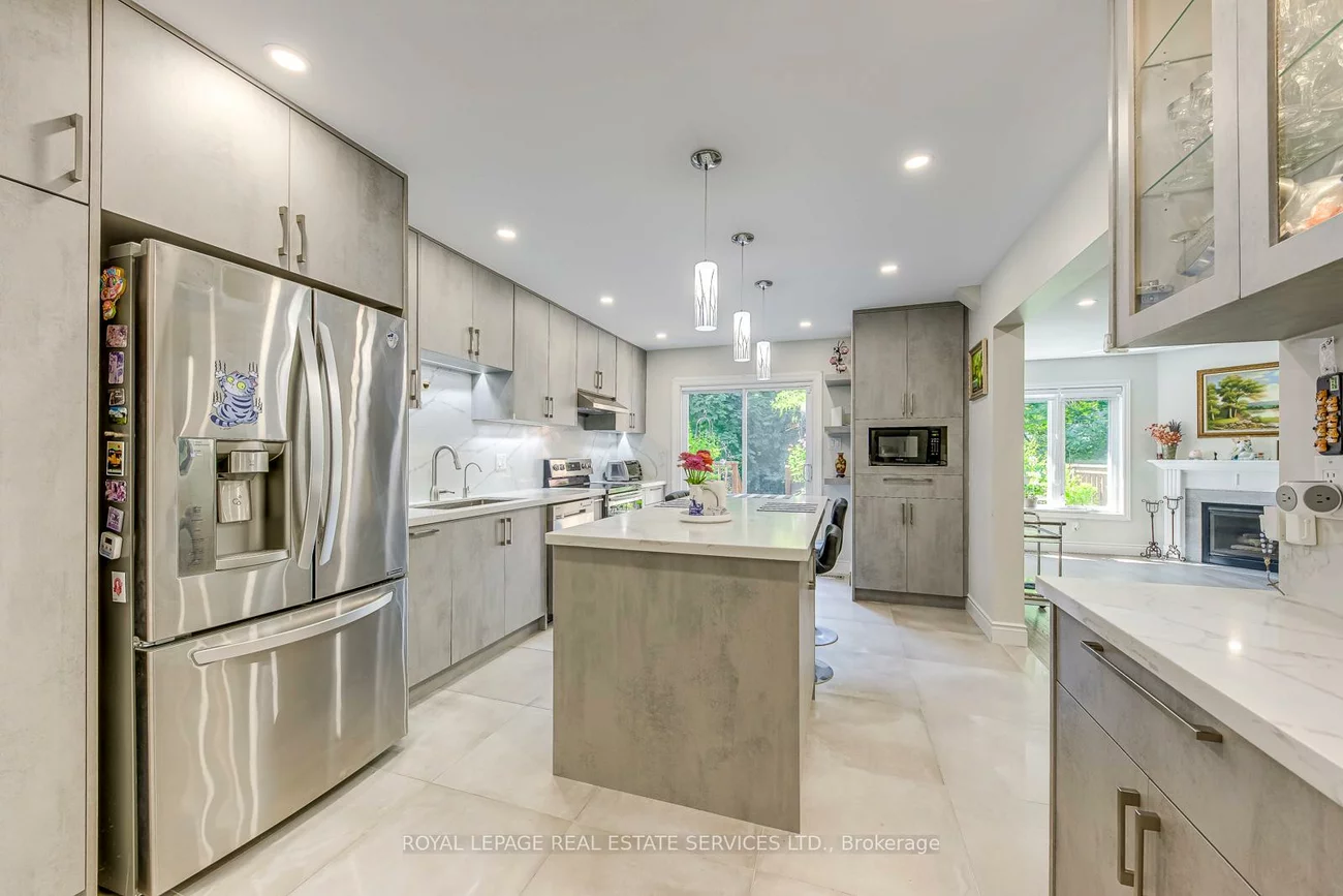 1905, Broad Hollow, Erin Mills, Mississauga