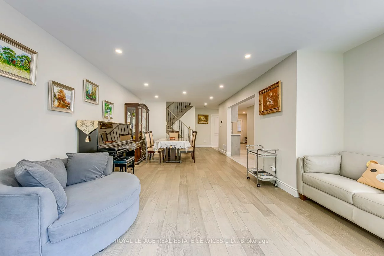 1905, Broad Hollow, Erin Mills, Mississauga