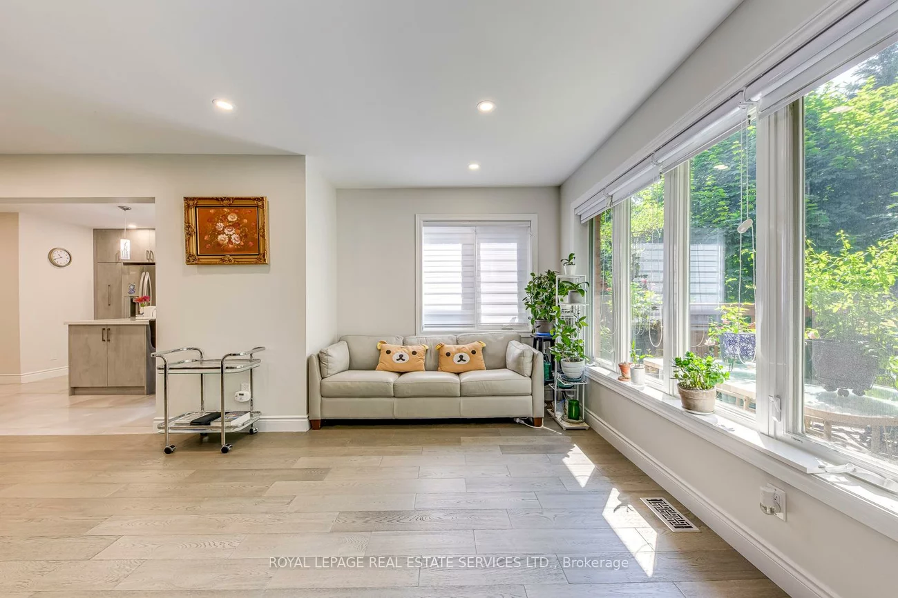 1905, Broad Hollow, Erin Mills, Mississauga