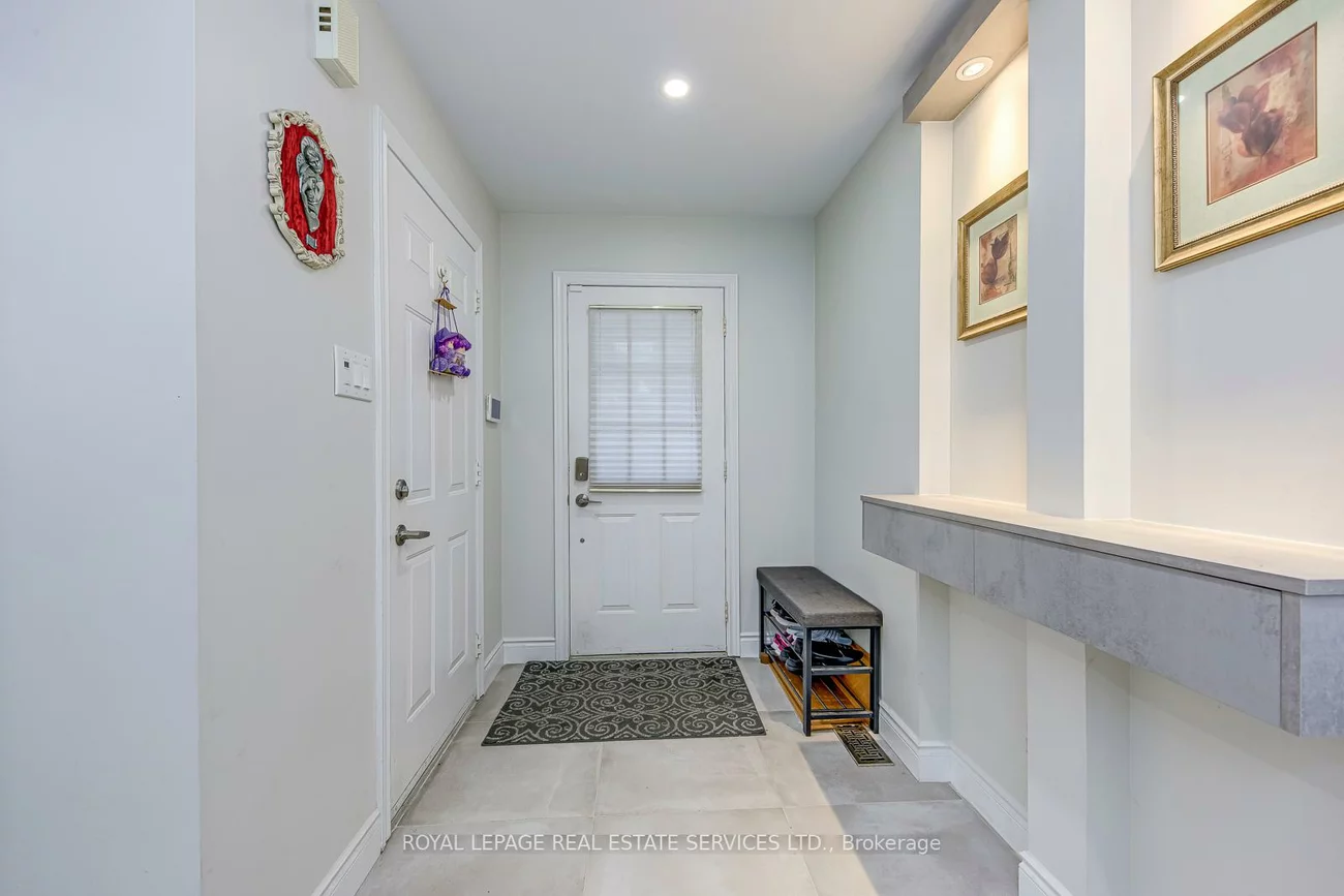 1905, Broad Hollow, Erin Mills, Mississauga