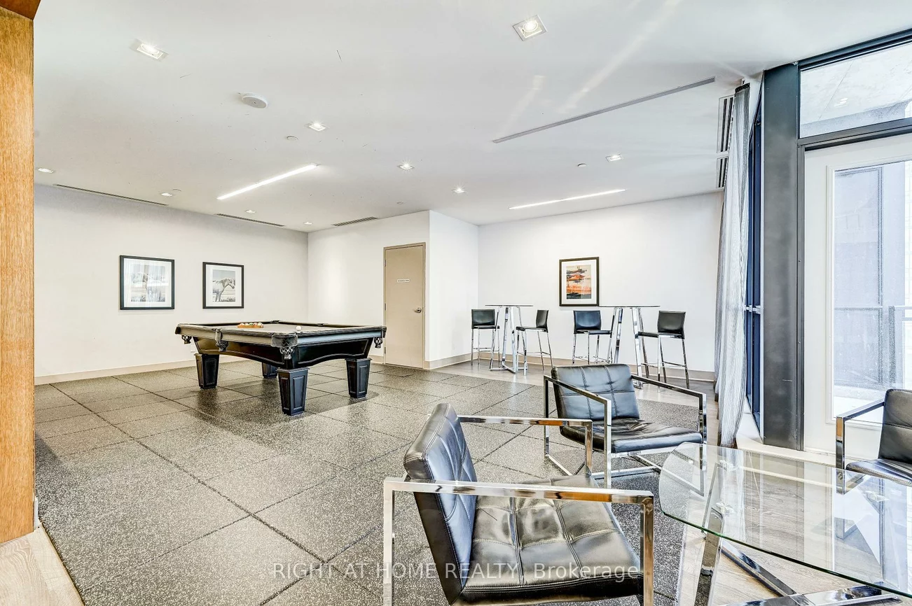 55, Eglinton, Hurontario, Mississauga