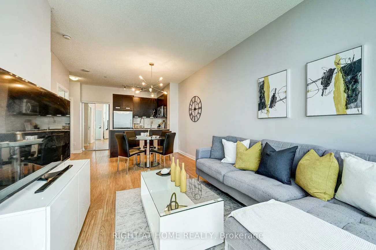 55, Eglinton, Hurontario, Mississauga