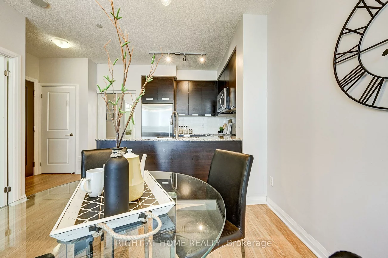 55, Eglinton, Hurontario, Mississauga