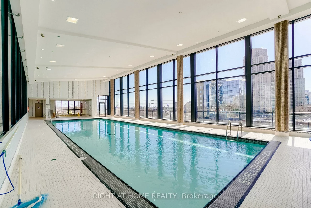 55, Eglinton, Hurontario, Mississauga